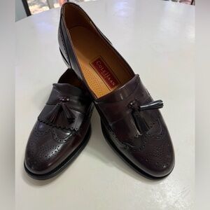 Cole Haan Wingtip
Kiltie Tassels Burgundy Brown Leather Loafer
Size 12D